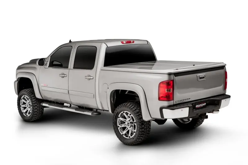 While Supplies Last UnderCover 14-18 Chevy Silverado 1500 (19 Legacy) 6.5ft Bed Lux Bed Cover - Summit White