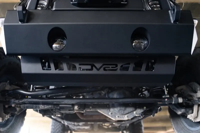 Hot Deal DV8 Offroad 18-23 Jeep Wrangler JL/JT Front Bumper Sway-Bar Disconnect Motor Skid Plate