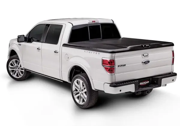 Hot Deal UnderCover 22-23 Chevy Silverado 5.9 ft Elite Bed Cover w/ Multi Flex TG